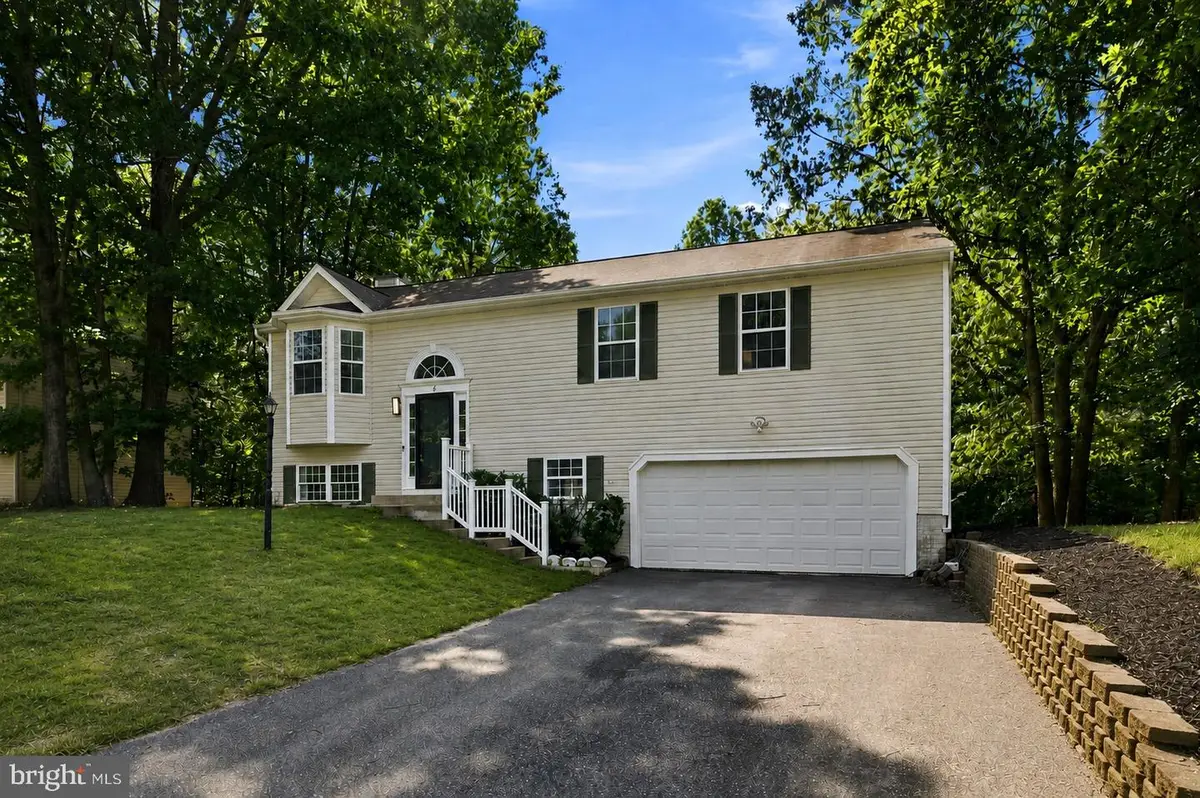 6 Plumosa Dr, Fredericksburg, VA 22405 - #1