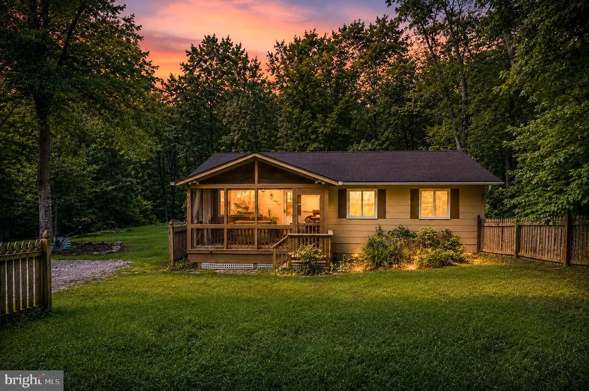 685 Bethel Church Rd, Fredericksburg, VA 22405 - #1