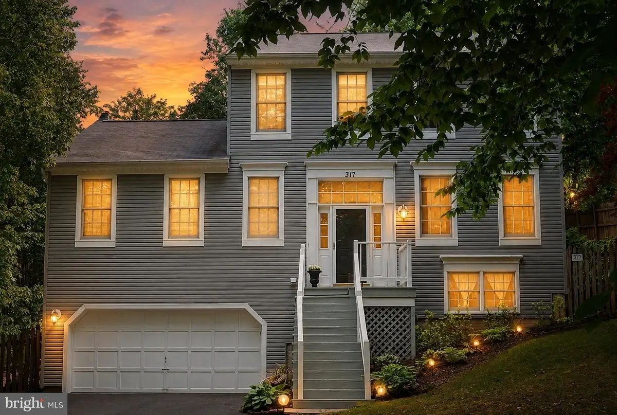 317 Cutter Cv, Stafford, VA 22554 - #1