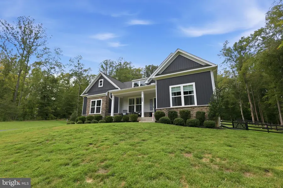 240 Long Meadow Dr, Fredericksburg, VA 22406 - #3