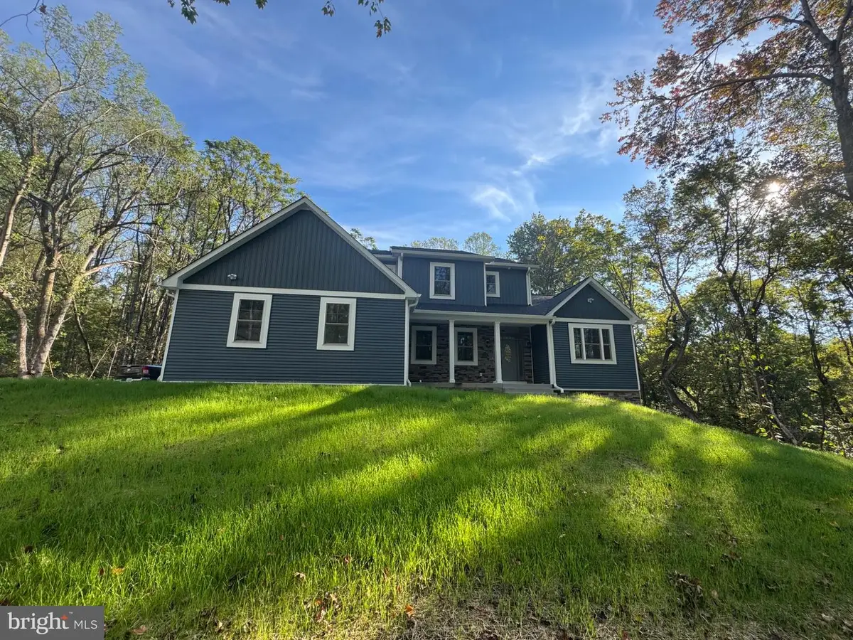 8 Cannon Bluff Dr, Stafford, VA 22554 - #1
