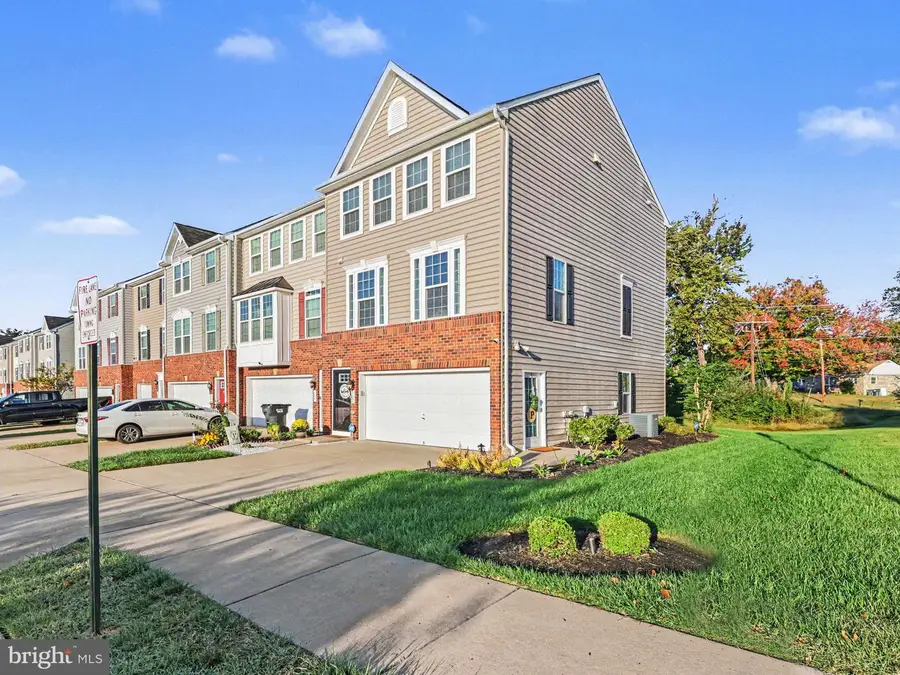 102 Landing Dr, Fredericksburg, VA 22405 - #3