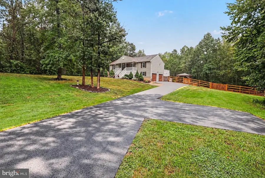 114 Stony Hill Rd, Fredericksburg, VA 22406 - #2