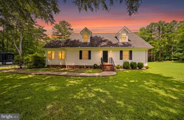 26211 Hanging Tree Rd, COURTLAND, VA 23837