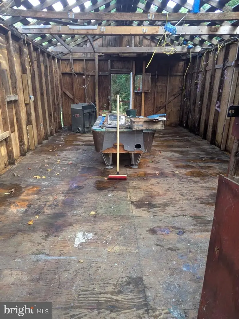 7075 Beef Steak Rd, Waverly, VA 23890 - #2