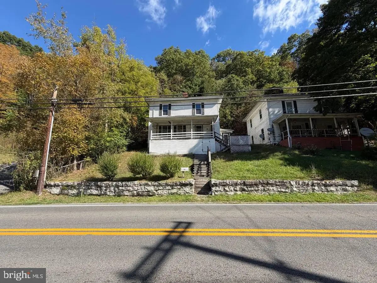 319 S College Ave, Bluefield, VA 24605 - #1