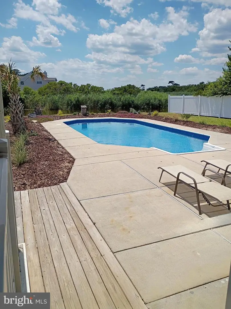 3521 Sandpiper Rd, Virginia Beach, VA 23456 - #3