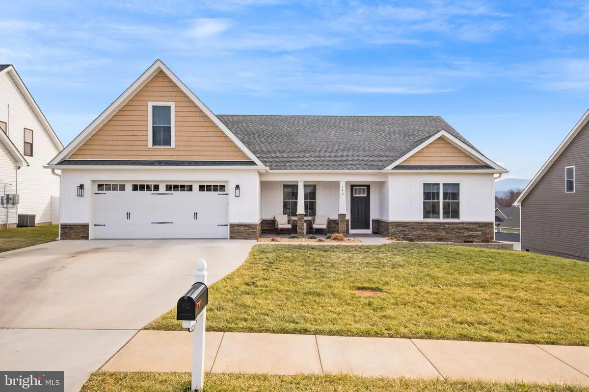 142 Lindburgh Dr, Waynesboro, VA 22980 - #1