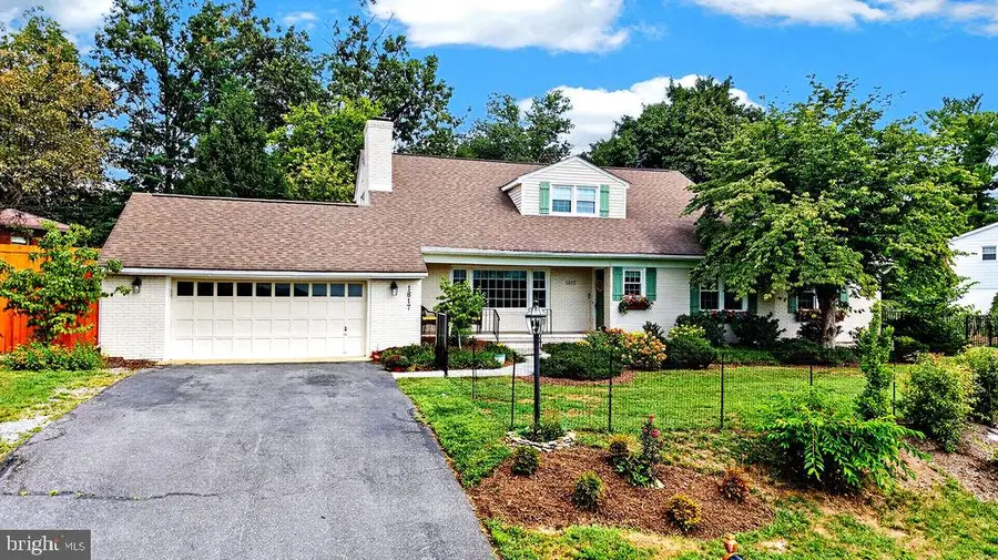 1817 Cherokee Rd, Waynesboro, VA 22980 - #3
