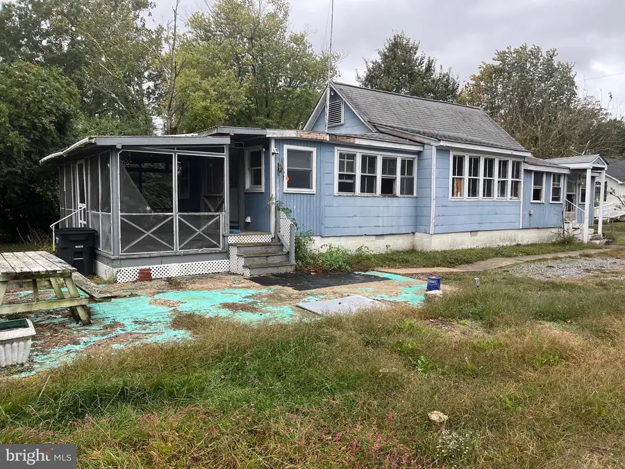 26 11th St, Colonial Beach, VA 22443 - Image #2