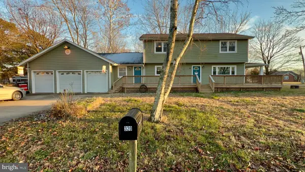 320 Cedar Ave, COLONIAL BEACH, VA 22443