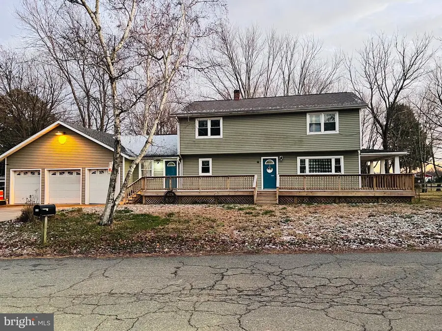 320 Cedar Ave, Colonial Beach, VA 22443 - Image #2