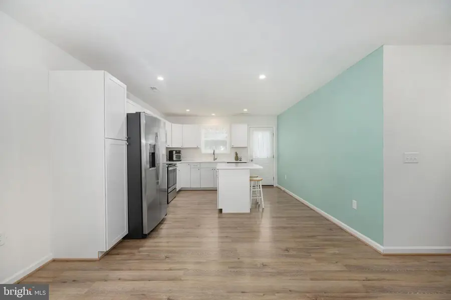 218 Shorewood Dr, Colonial Beach, VA 22443 - Image #3