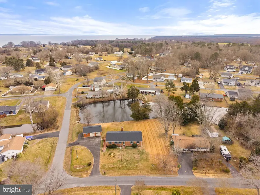 186 East Potomac Drive, Colonial Beach, VA 22443 - Image #2