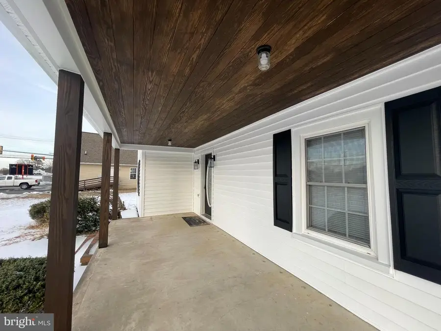 33 Crookhorn Rd, Montross, VA 22520 - #3