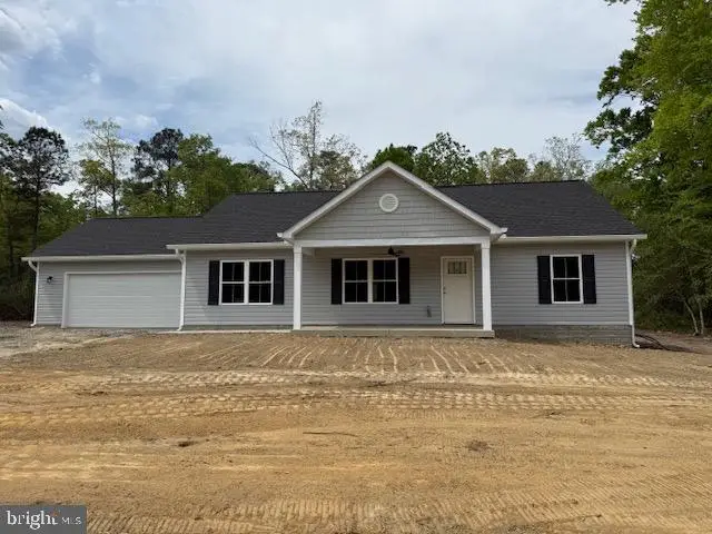 209 Loretta Dr, Colonial Beach, VA 22443 - #3