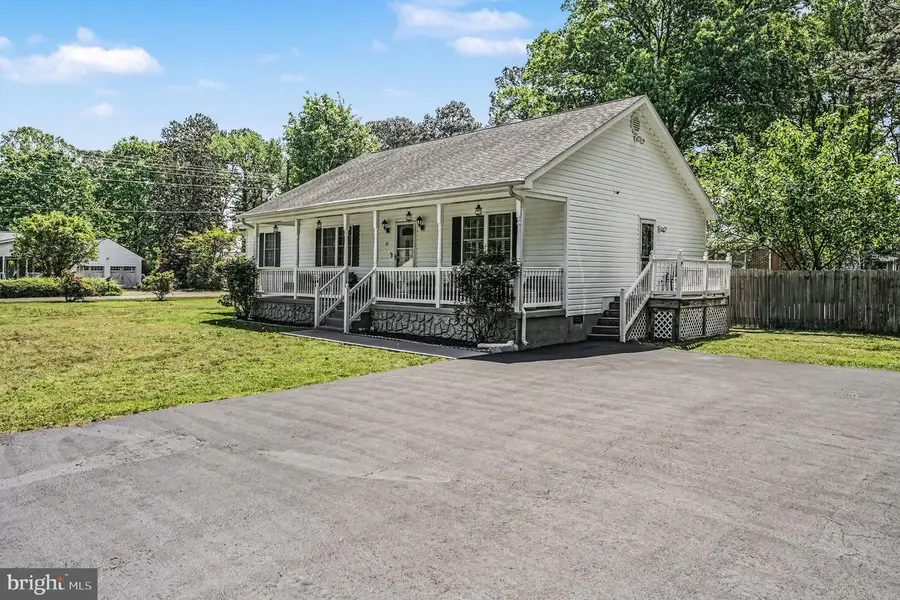 87 Cedar Ln, Colonial Beach, VA 22443 - #2