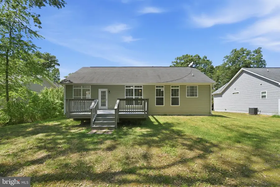 188 Nicholson Dr, Colonial Beach, VA 22443 - #3