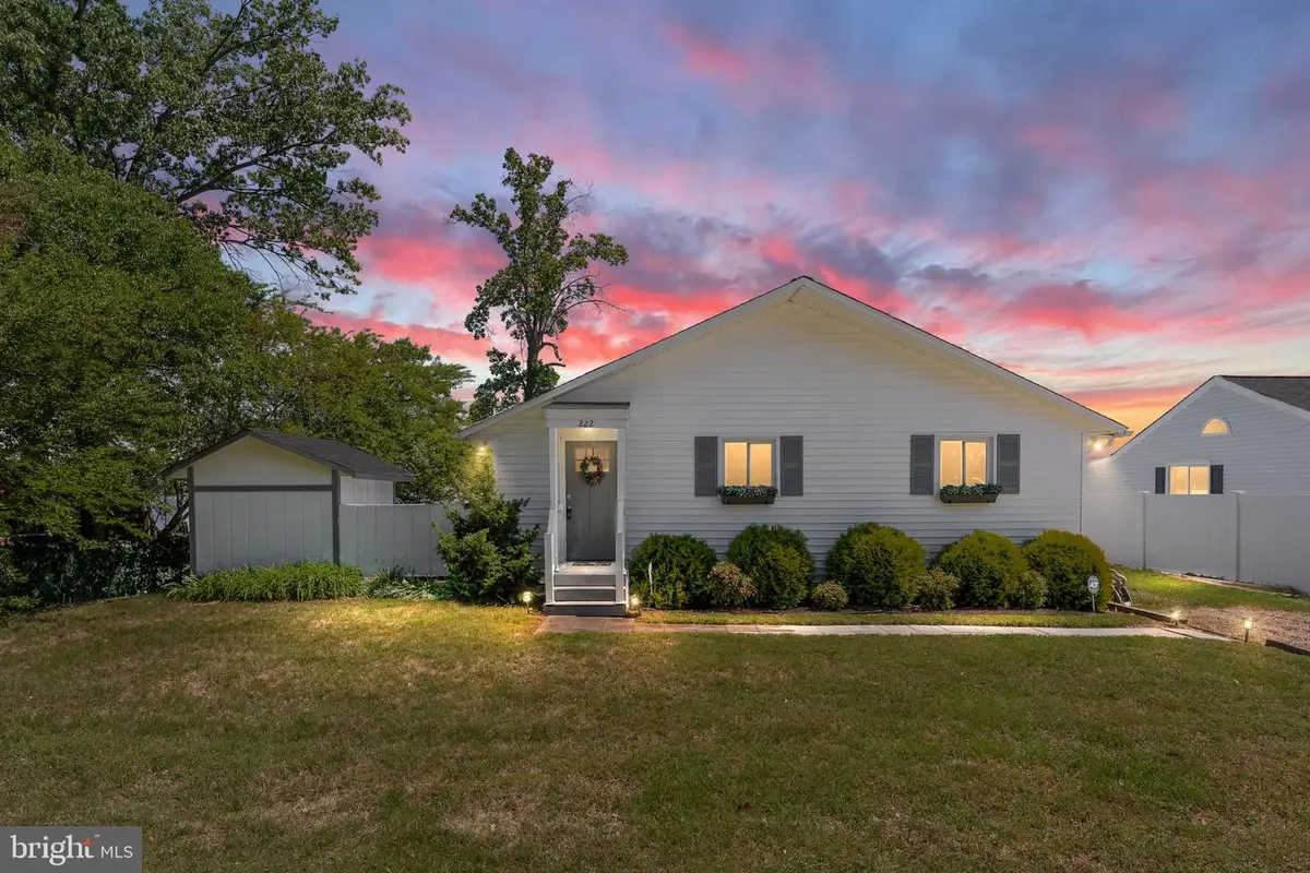 222 Shore Dr, Colonial Beach, VA 22443 - #1