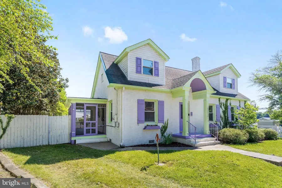 312 Madison St, Colonial Beach, VA 22443 - #3