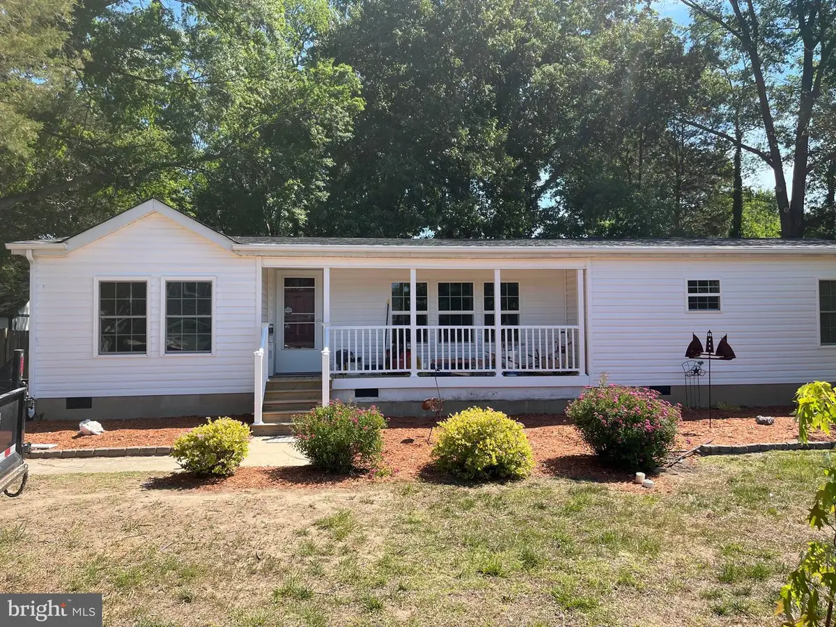 3301 Stratford St, Colonial Beach, VA 22443 - #1