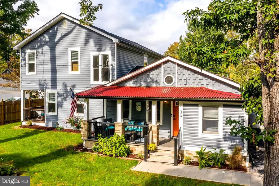 139 8th St, Colonial Beach, VA 22443 - #3
