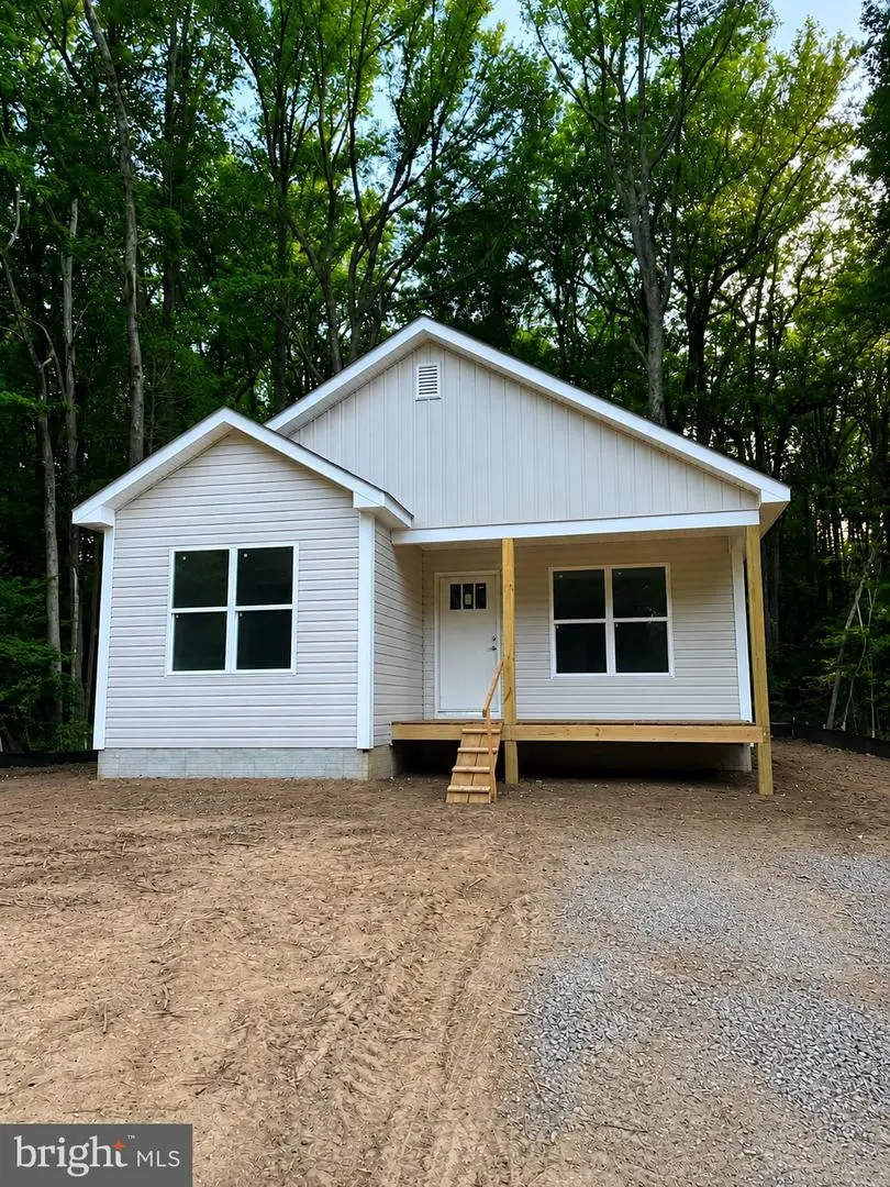 803 Albrough Blvd, Colonial Beach, VA 22443 - #1