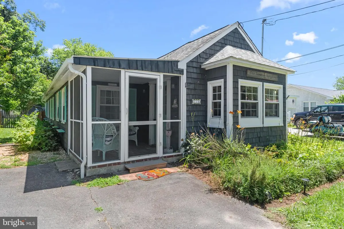 716 Bancroft Ave, Colonial Beach, VA 22443 - #1