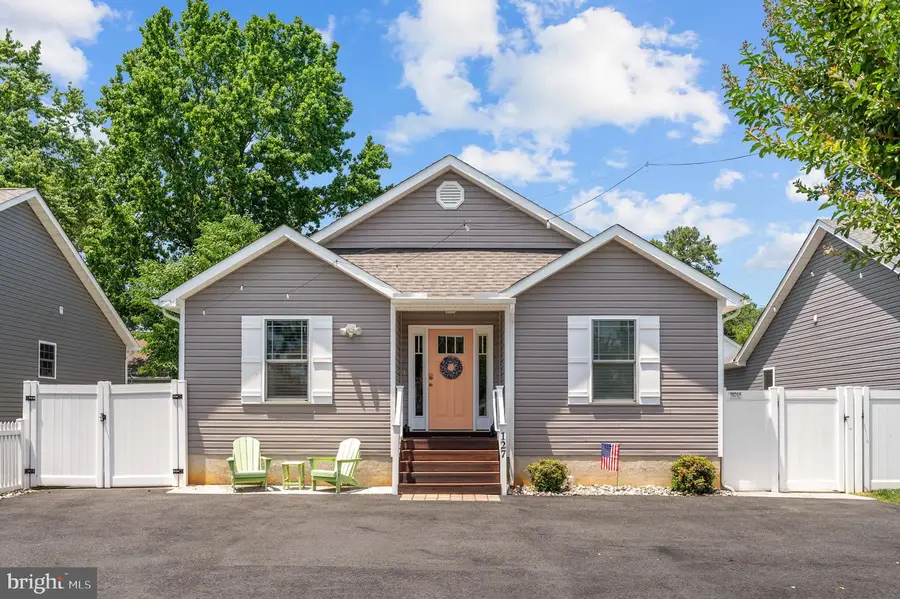 127 3rd St, Colonial Beach, VA 22443 - #3