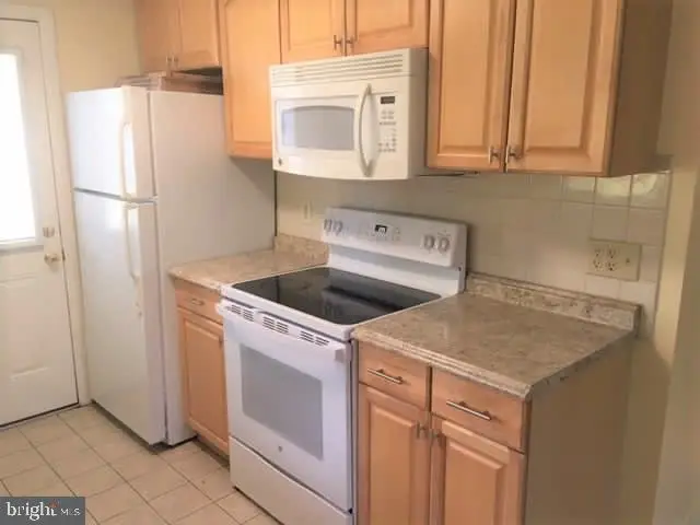 183 Wakefield Dr, Colonial Beach, VA 22443 - #2