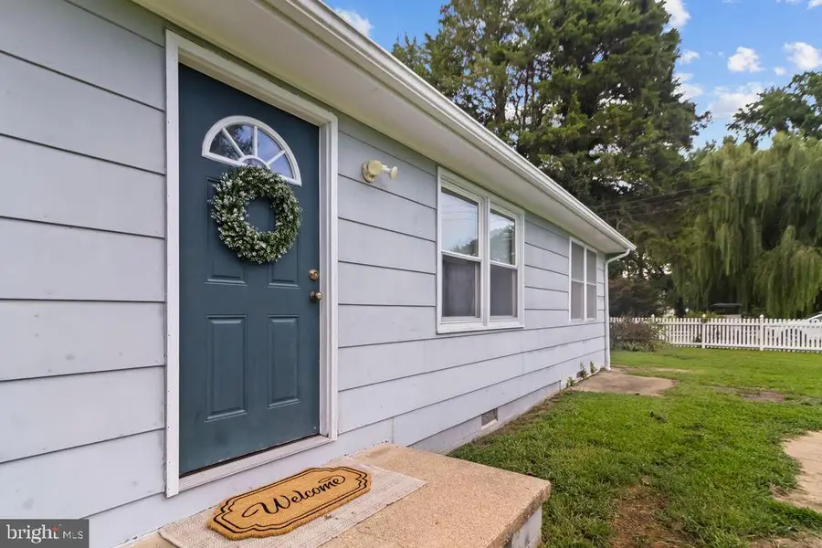127 Fairfax Dr, Colonial Beach, VA 22443 - #2