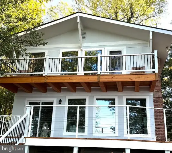 1387 N Independence Dr, MONTROSS, VA 22520