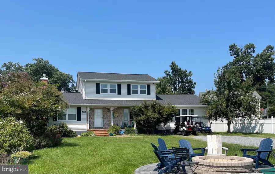 1519 Irving Ave, Colonial Beach, VA 22443 - #2