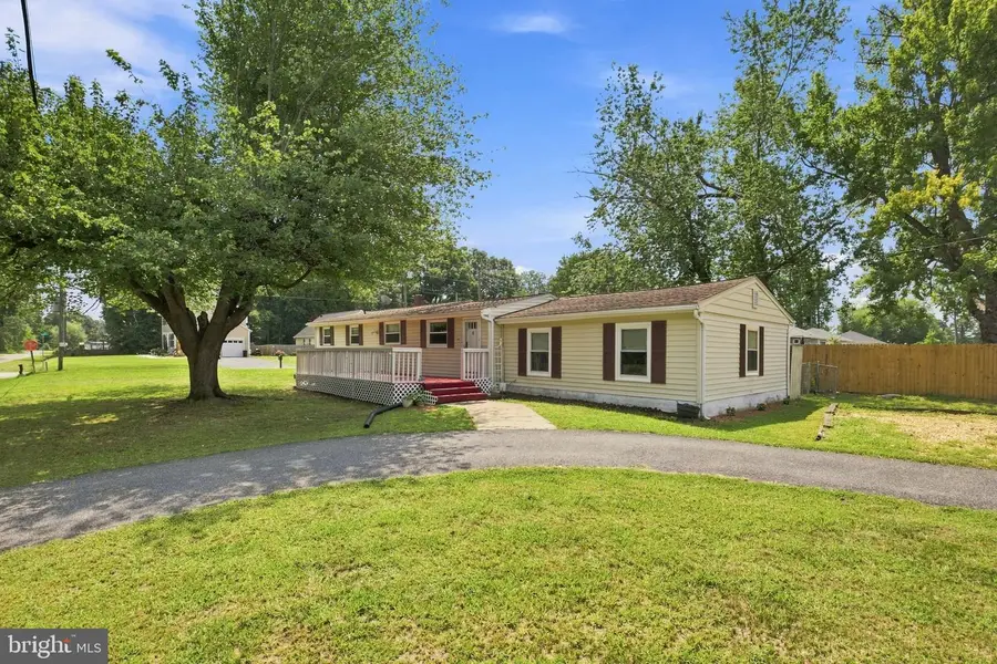 153 Richmond Rd, Colonial Beach, VA 22443 - #2