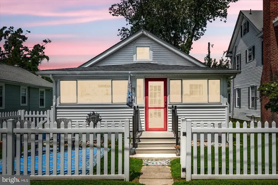 31 Virginia Ave, Colonial Beach, VA 22443 - #2