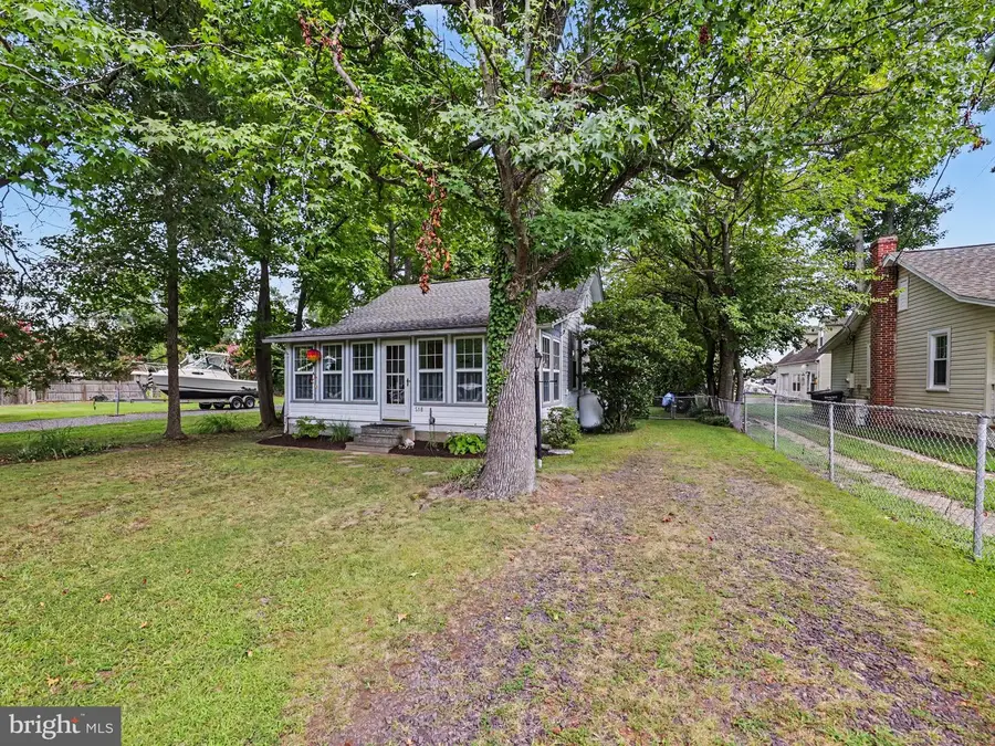518 Lossing Ave, Colonial Beach, VA 22443 - #2