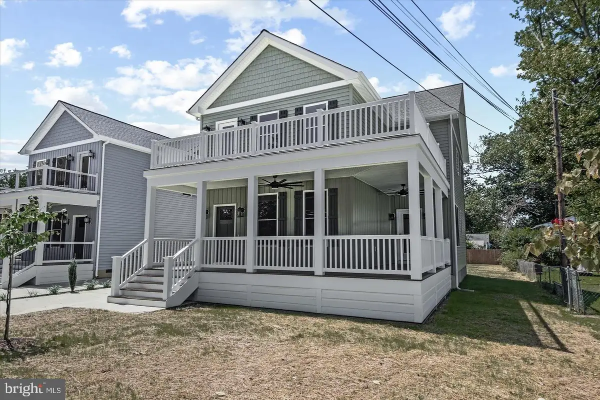 702 Taggart St, Colonial Beach, VA 22443 - #1