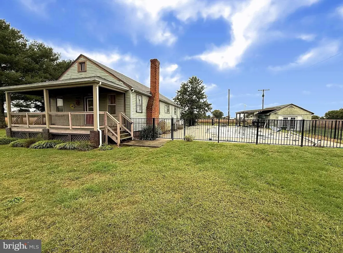 4479 Coles Point Rd, Hague, VA 22469 - #1