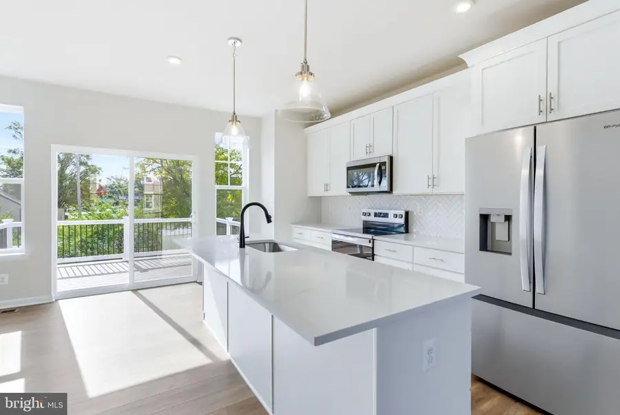 209 Monteith Dr, Winchester, VA 22601 - Image #2