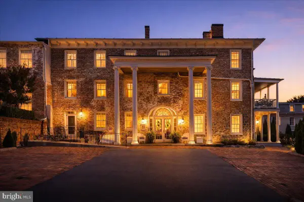 411-302 N Loudoun St, WINCHESTER, VA 22601