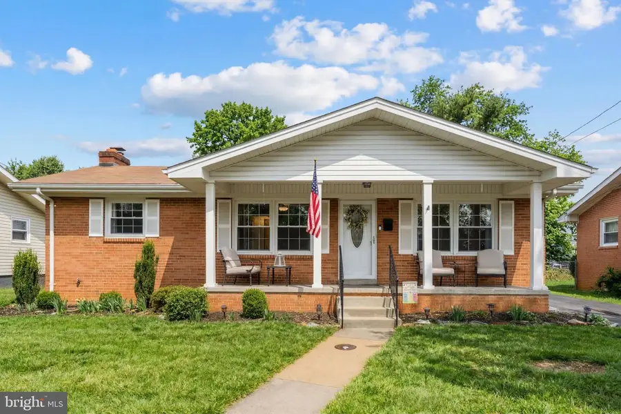 209 Wood Ave, Winchester, VA 22601 - #2