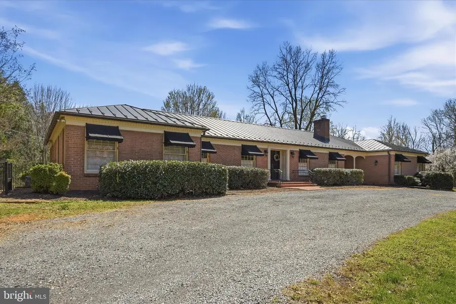 466 Merrimans Ln, Winchester, VA 22601 - #3