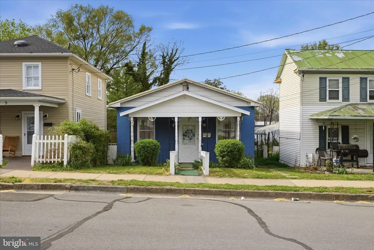 7 E Bond St, Winchester, VA 22601 - #1