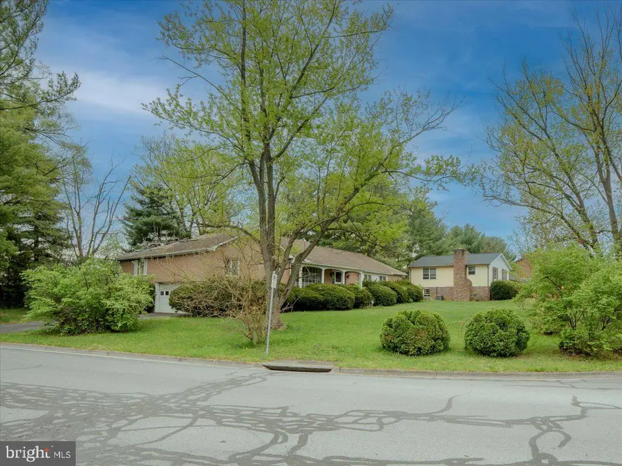 2700 Saratoga Dr, Winchester, VA 22601 - #2