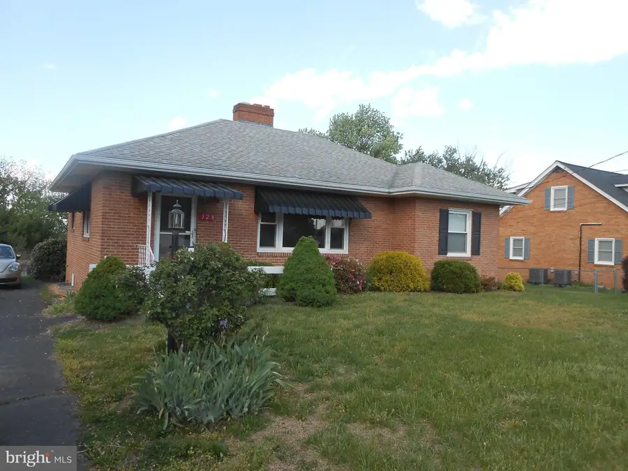 328 Longview Ave, Winchester, VA 22601 - #2