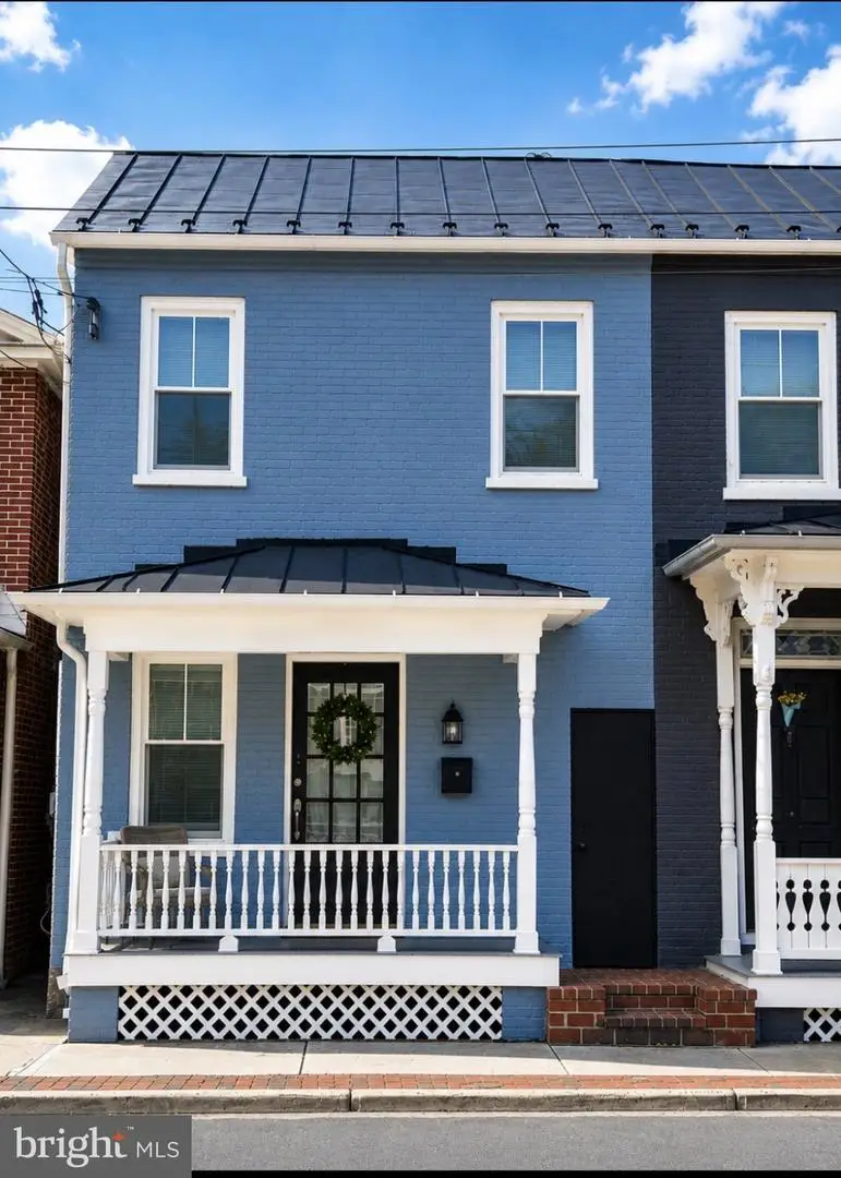 118 1/2 E Cork St, Winchester, VA 22601 - #1