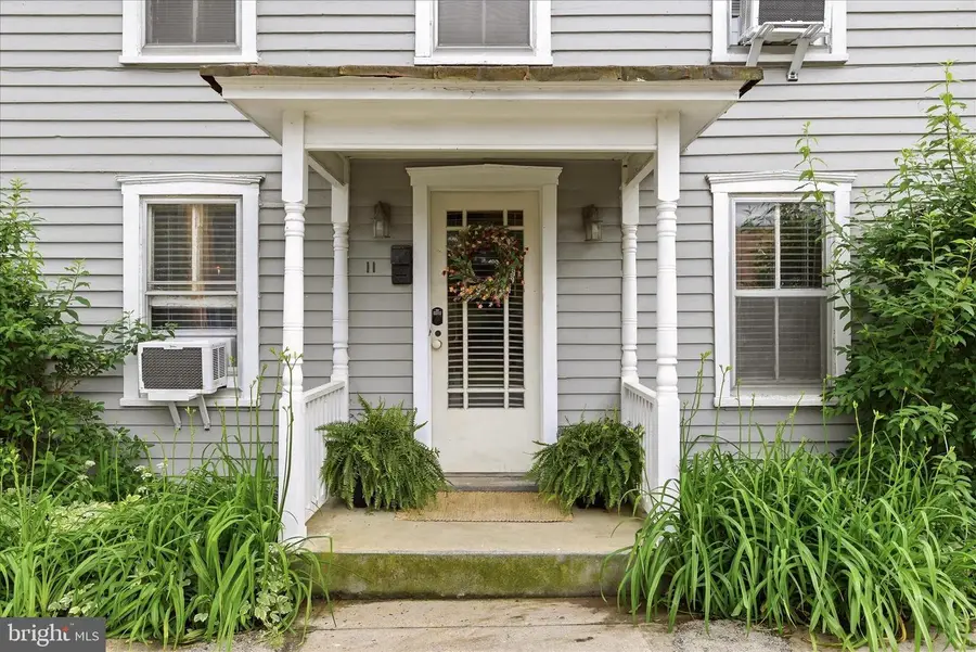 11 W Germain St, Winchester, VA 22601 - #2