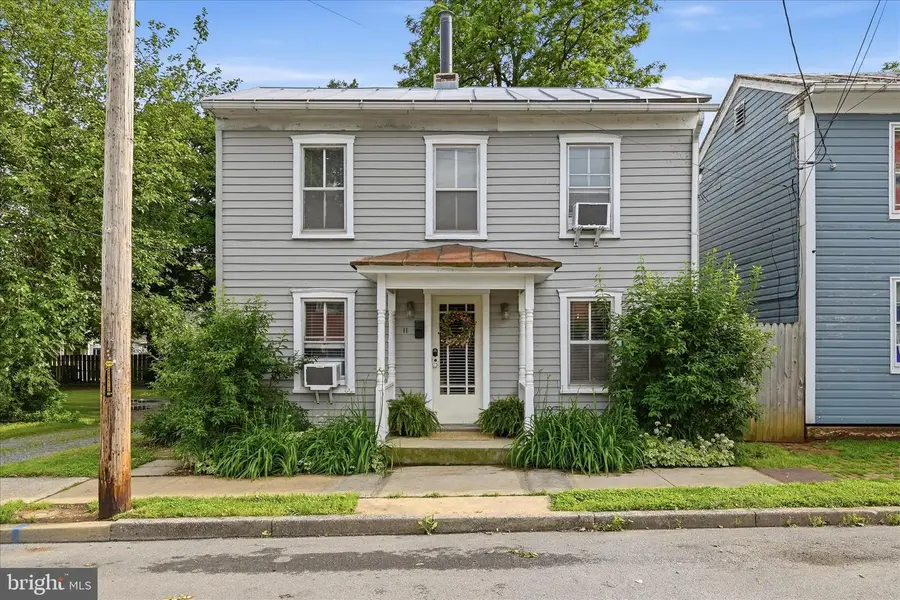 11 W Germain St, Winchester, VA 22601 - #3
