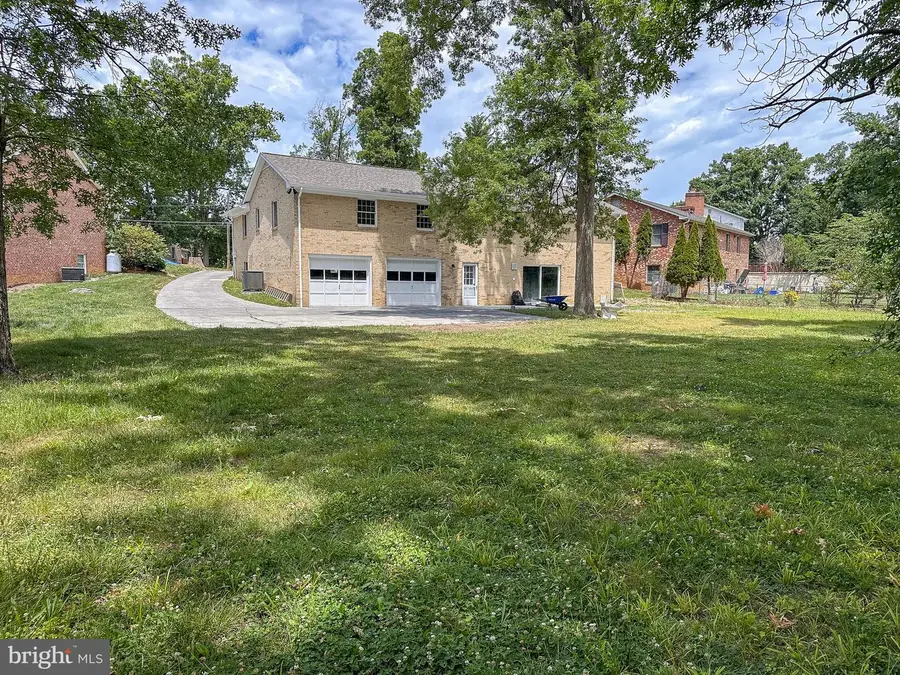 110 Russellcroft Rd, Winchester, VA 22601 - #3
