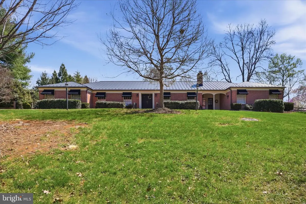466 Merrimans Ln, Winchester, VA 22601 - #1